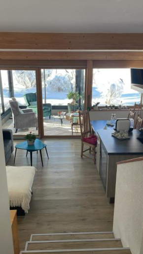 Studio dans un chalet avec jardin privatif